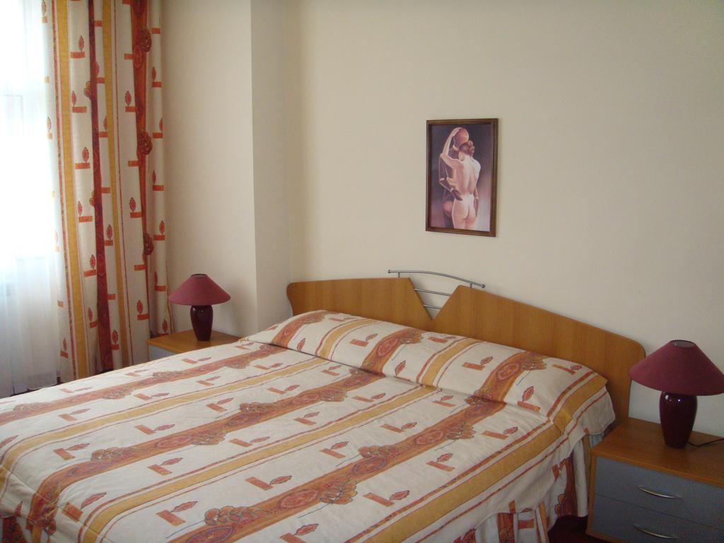 Балнеохотел "Люляци" Vrabtsite Kamer foto